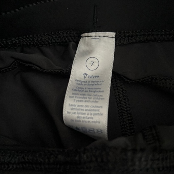 Ivivva capris - Picture 2 of 3